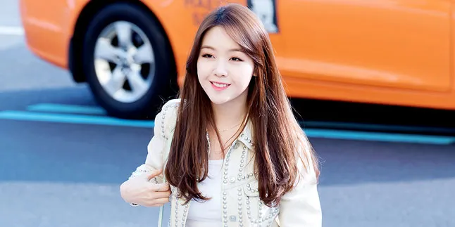 FOTO: Pamer Perut Nggak Rata Lagi, Minah Girls Day Gendutan?