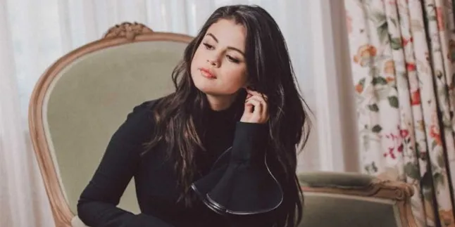 FOTO: Pamer Rambut Baru, Selena Gomez Makin Cantik Atau ... FOTO: Pamer Rambut Baru, Selena Gomez Makin Cantik Atau ...