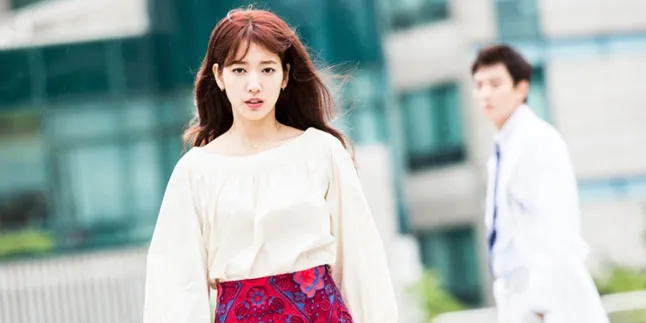 FOTO: Park Shin Hye Reunian Bareng Bintang 'Doctors' Lainnya FOTO: Park Shin Hye Reunian Bareng Bintang 'Doctors' Lainnya