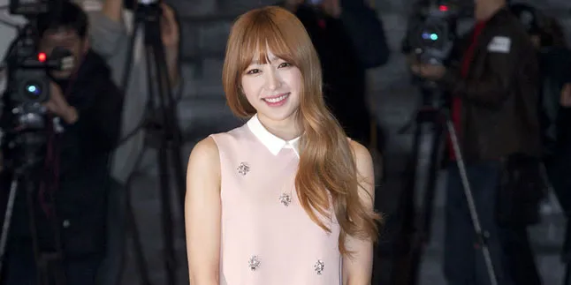FOTO: Pasca Putus, Hani EXID Tampil Feminin Kini Makin Cantik FOTO: Pasca Putus, Hani EXID Tampil Feminin Kini Makin Cantik