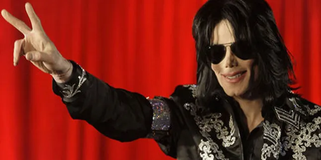 Foto Penampilan Pertama Moonwalk Michael Jackson Diunggah!