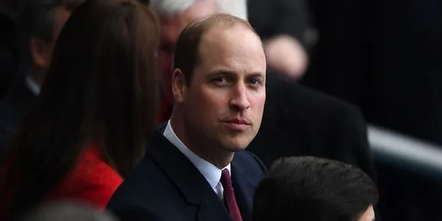 [FOTO] Penampilan Terbaru Rambut Pangeran William, Nyaris Plontos
