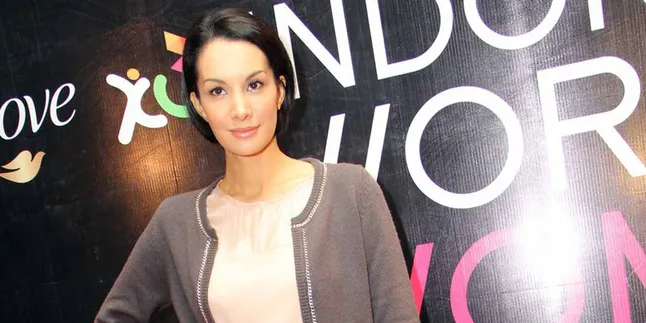 [FOTO] Perhiasan Nadya Hutagalung 'Dirampok' Anaknya Sendiri