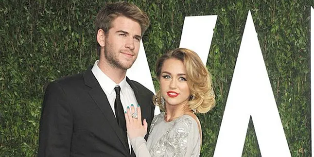 [FOTO] Pertama Sejak 2013, Miley Cyrus & Liam Hemsworth Tampil di Red Carpet