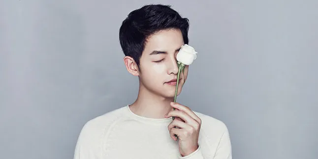 [FOTO] Perubahan Drastis Wajah Adik Song Joong Ki, Mengejutkan!