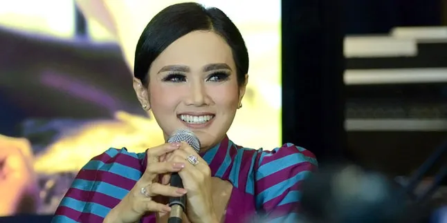 [FOTO] Perubahan Wajah Mulan Jameela, Waktu Kecil Berambut Pendek