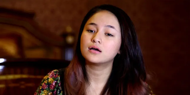 [FOTO] Perut Dibilang Aneh, Marshanda Hamil Anak Kedua?