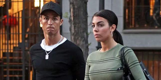 [FOTO] Perut Makin Buncit, Pacar Cristiano Ronaldo Hamil 5 Bulan?