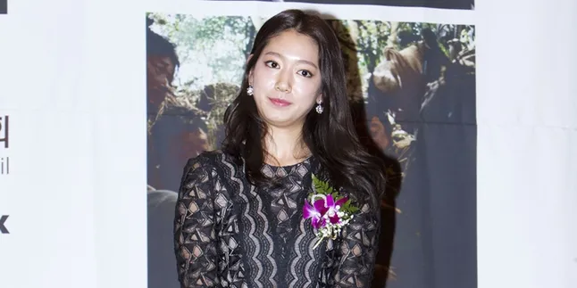 FOTO: Pesta Spesial Park Shin Hye Rayakan Ulang Tahun ke-26 FOTO: Pesta Spesial Park Shin Hye Rayakan Ulang Tahun ke-26