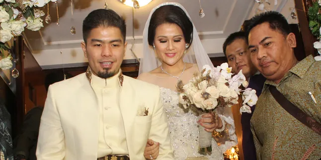[FOTO] Putri Pertama Bams Eks Samsons Lahir ke Dunia