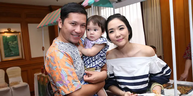 FOTO: Rayakan Ultah Pertama, Baby Gempi Cantik Menggemaskan!