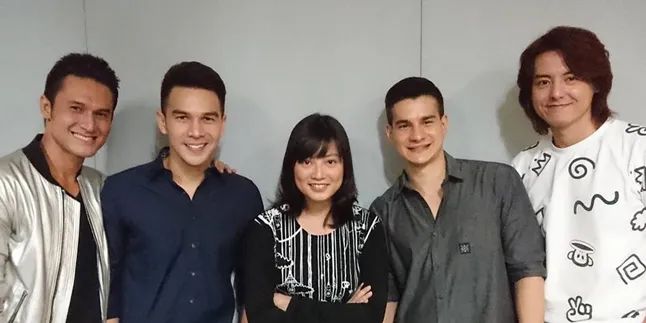 FOTO: Reunian F4 Indonesia, Masih Tetap Kompak dan Seru Abis! FOTO: Reunian F4 Indonesia, Masih Tetap Kompak dan Seru Abis!