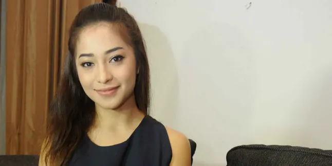 Foto: Saat Nikita Willy Tampil Freckles Dengan 'Tatapan Dingin'
