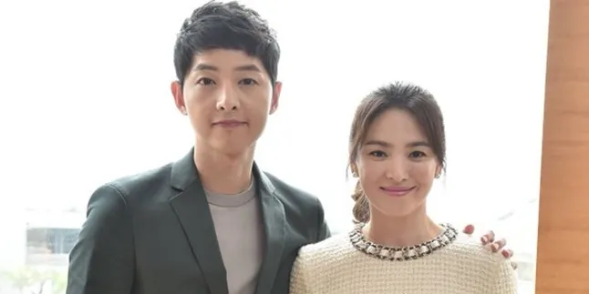 [FOTO] Song Joong Ki dan Song Hye Gyo Dinner Bareng di Hotel
