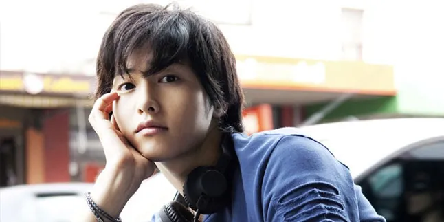 [FOTO] Song Joong Ki Jadi Tentara Sungguhan!
