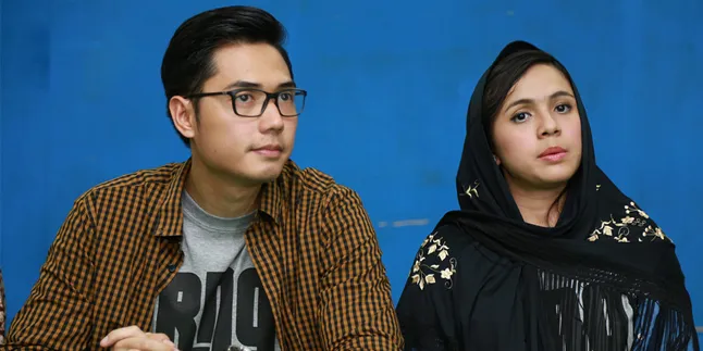 FOTO: Syahdu, Nycta Gina - Rizky Kinos Gelar Syukuran 4 Bulanan FOTO: Syahdu, Nycta Gina - Rizky Kinos Gelar Syukuran 4 Bulanan