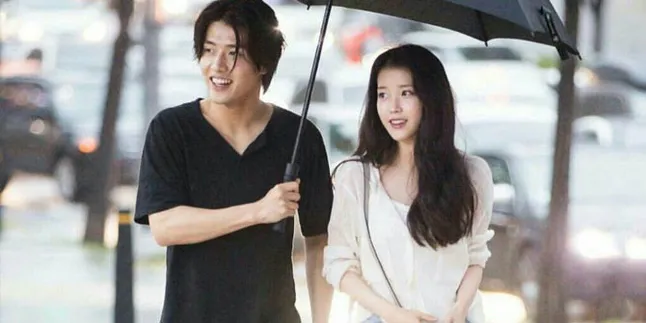 FOTO: Syuting Drama 'MY AHJUSSI', IU Cuci Piring - Belanja di Pasar