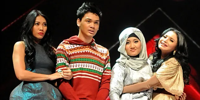 [Foto] Tampang Murung Fatin di Panggung X Factor Indonesia