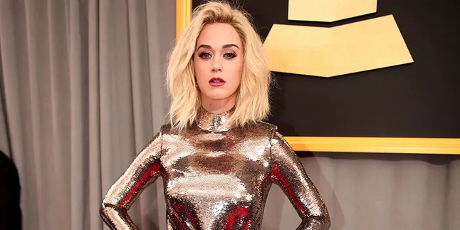 [FOTO] Tampil Beda, Katy Perry 'Menjelma' Jadi Kim Kardashian