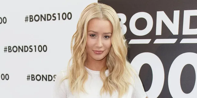 [FOTO] Tampil Tanpa Make Up, Beginilah Wajah Asli Iggy Azalea