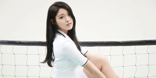FOTO: Tampil Vintage Klasik, Seolhyun AOA Kenakan Hanbok Cantik