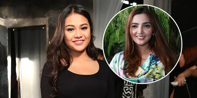 [FOTO] Tiduran di Paha Ashanty, Aurel Puji Ibunya Hot Mom