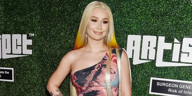 Foto Topless Bocor di Internet, Iggy Azalea Hapus Twitter & Instagram