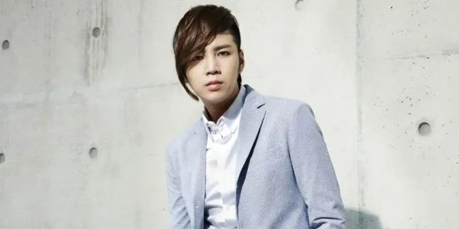 [FOTO] Transformasi Jang Geun Suk Remaja-Dewasa Dalam Seragam SMA