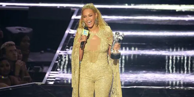 FOTO: Ulang Tahun ke-35, Beyonce Rayakan Bareng Bill Clinton FOTO: Ulang Tahun ke-35, Beyonce Rayakan Bareng Bill Clinton