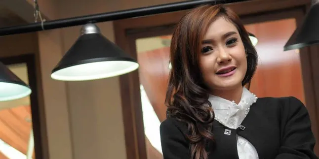 [FOTO] Umbar Bagian Pribadi, Cita Citata Diceramahi Netizen
