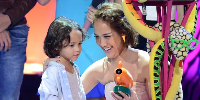 [FOTO] Unyu! Noah Putra BCL, Masih Kecil Sudah Jadi Model