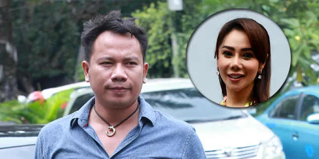 FOTO: Vicky Prasetyo & Femmy Permatasari Akan Menikah Bulan Mei? FOTO: Vicky Prasetyo & Femmy Permatasari Akan Menikah Bulan Mei?
