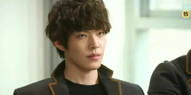 FRIEND 2, Rilis Teaser Utama Dibintangi Kim Woo Bin