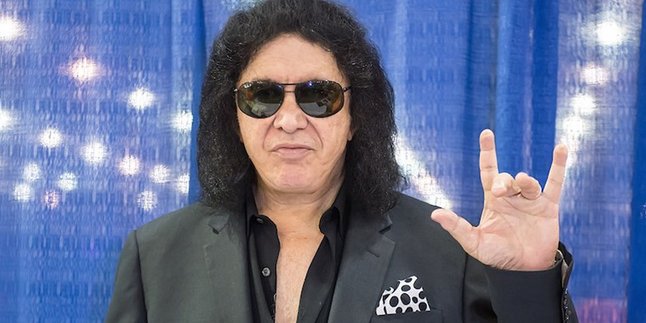 Frontman Kiss Gene Simmons Usaha Patenkan Kepalan Tangan 'Metal'