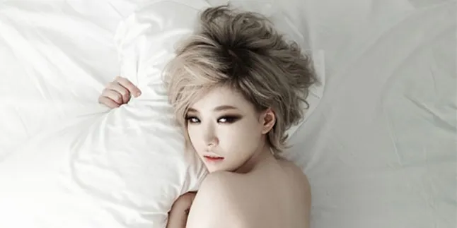 Ga In Berpose Untuk Lingerie Edisi Natal