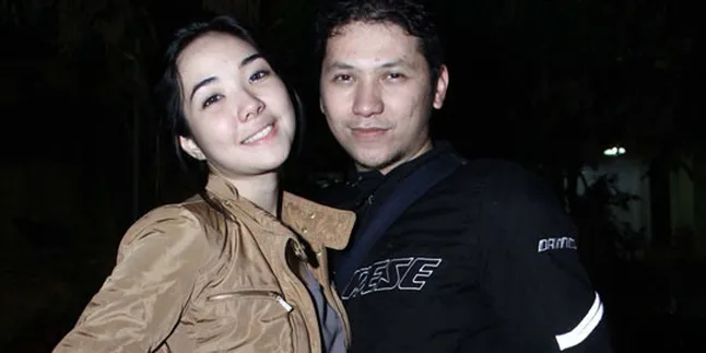 Gading Marten Lamar Gisel, Roy Marten Bahagia