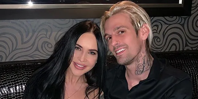 Gagal Menikah, Aaron Carter Kembali Putus dengan Pacar Cantiknya Gagal Menikah, Aaron Carter Kembali Putus dengan Pacar Cantiknya
