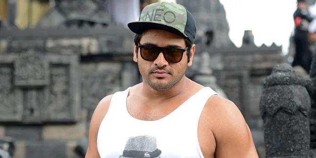 Gagal Move On Dari Indonesia, Saurav Gurjar Liburan di Puncak