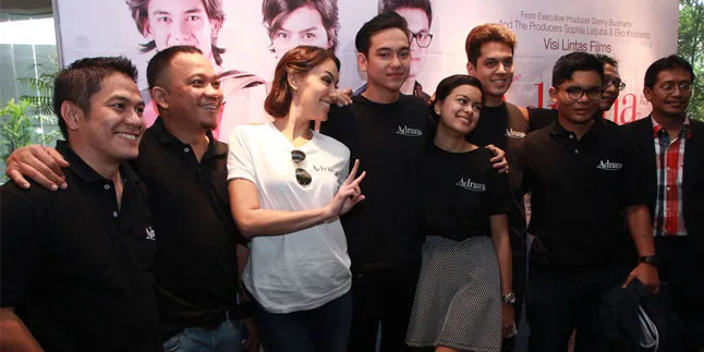 Gala Premiere 'ADRIANA' Diramaikan Para Selebriti
