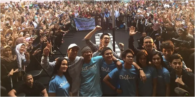 Gala Premiere DILAN di Bandung, Nggak Kalah Meriah Dari di Jakarta