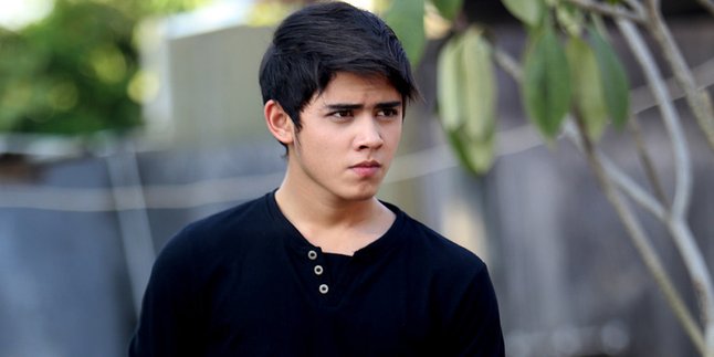 Ganteng-Ganteng Saleh, Aliando Syarief Nyanyikan Lagu Religi