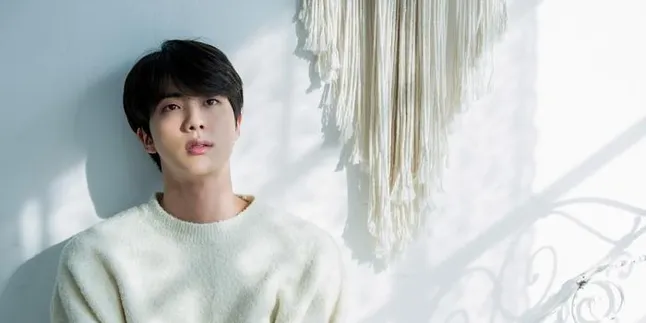 Gara-gara Alergi Ini, Jin BTS Disebut Penggemar Seperti Vampir Gara-gara Alergi Ini, Jin BTS Disebut Penggemar Seperti Vampir