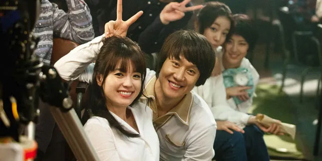 Gara-Gara 'BEAUTY INSIDE', Si Cantik Han Hyo Joo Cium 13 Aktor Gara-Gara 'BEAUTY INSIDE', Si Cantik Han Hyo Joo Cium 13 Aktor