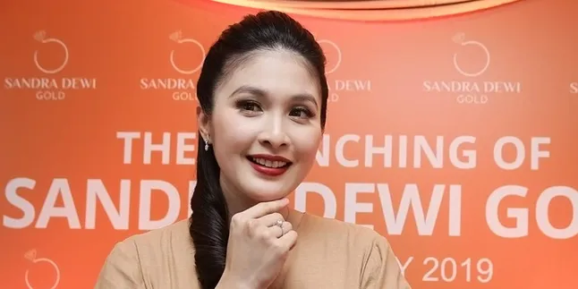 Gara-Gara Berat Badan Naik, Sandra Dewi Nggak Pede Lihat Cewek Cantik Saat Hamil