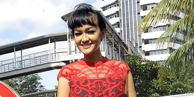 Gara-Gara HP Hilang, Julia Perez Terancam Gagal Bikin Film