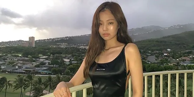 Gara-Gara Jennie BLACKPINK, Dress Punggung Terbuka Ini Ludes Terjual!