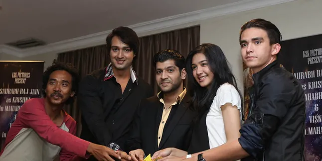 Gara-Gara Mikha Tambayong, Saurabh Raj Jain Belajar 'Kepo'