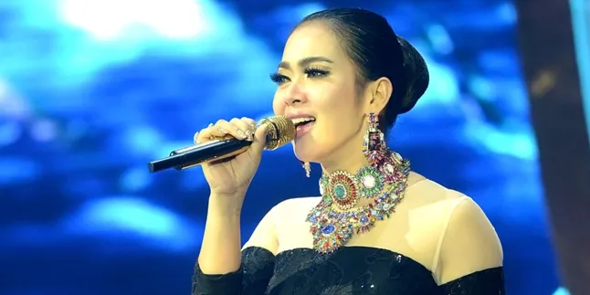 Gara-Gara Teroris, Syahrini Jadi Takut ke Luar Negeri