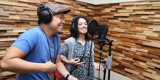 Garap 'Cinta Cinta Cinta', Sandhy Sondoro Terpukau Dengan Wizzy