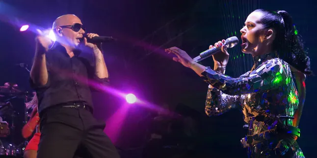 Garap Lagu 'Ajeb-Ajeb', Katy Perry Gandeng Pitbull? Garap Lagu 'Ajeb-Ajeb', Katy Perry Gandeng Pitbull?